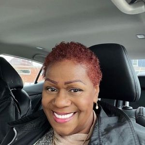 Meet your Posher, Pamela